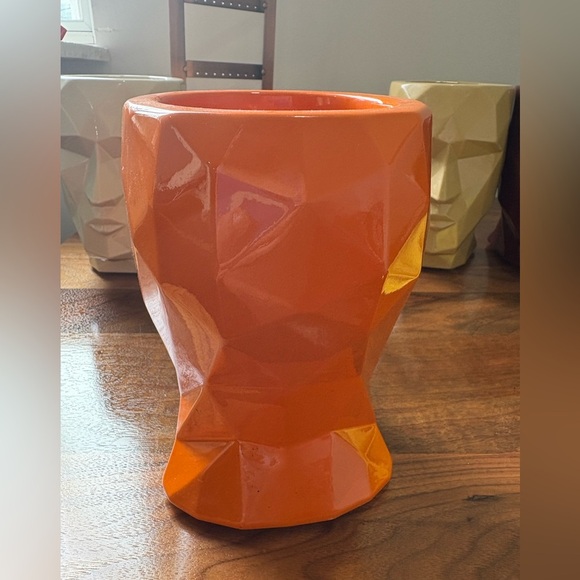 Vondom Geometric Orange Face Planter - Picture 3 of 8